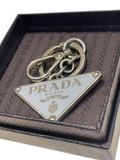 Portachiavi Prada con placca