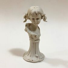 Statuina Porcellana San