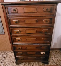 Mobile comò in legno con cassetti