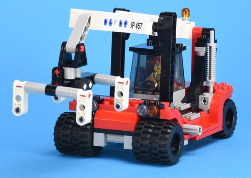 New lego city 60336 freight - new,