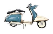 Modellino in latta di moto