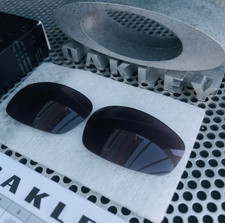 GIACCA A VENTO OAKLEY SPLIT |