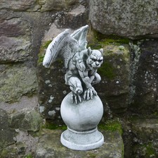 Gargoyle Drago su Sfera Statua