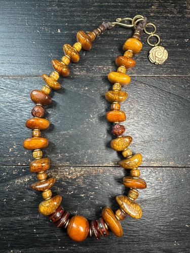 Collana perline osso di - in,