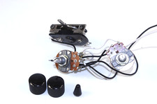 FENDER SQUIER SHOWMASTER