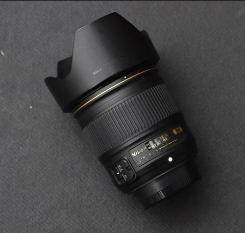 Nikon nikkor f - mm, f/1.8
