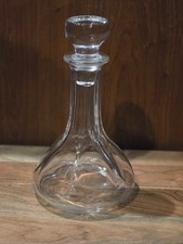 Decanter vintage in vetro