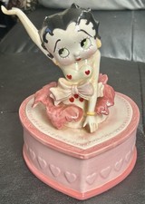 Vintage 1991 Betty Boop rosa a forma di cuore Vandor Music Trinket Box - senza musica!?