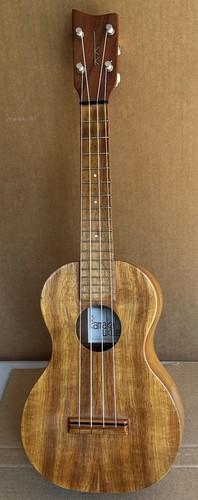 Ukulele concerto kamaka white - concerto,