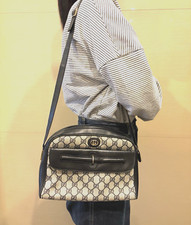 Borsa a tracolla Gucci logo ad