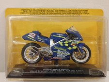 Modellino moto Suzuki RGVR500