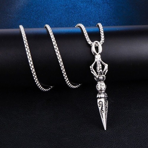 Collana con ciondolo arma