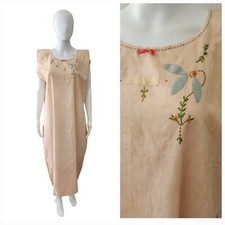 Antica camicia da notte anni