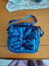 BORSA CAMOMILLA BLU CON PAILLETTES E FIOCCO 