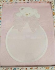 COPERTINA CULLA IN PILE ROSA "ORSO CON FIOCCO" CON AIDA DA RICAMARE PUNTO CROCE