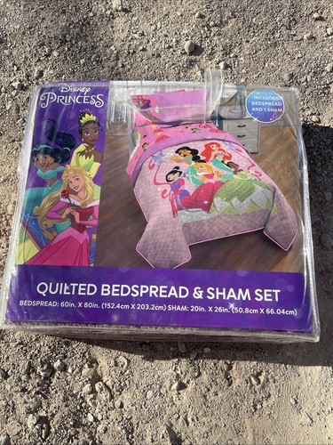 Set copriletto trapuntato - , e