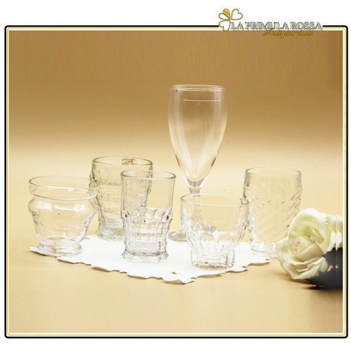 Set vecchi bicchierini - di,