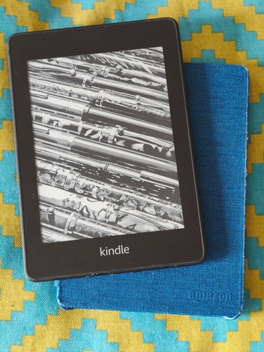 Amazon kindle paperwhite - amazon,