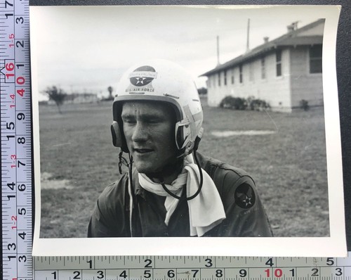 Air force pilot uniform - pilot,
