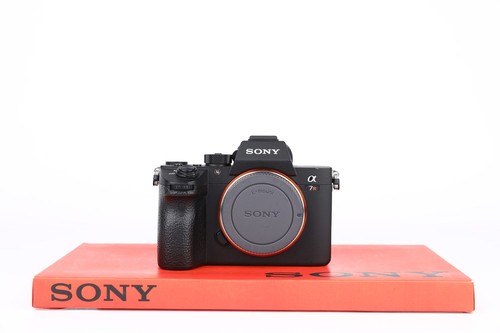 Sony a7r mark iii - a7r, di