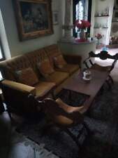 Salotto in Velluto - Divano 4 posti, 2 Poltrone, 2 Sedie, 1 Tavolo