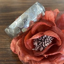 Bracciale rigido da donna vintage anni 80 aperto placcato argento bigiotteria