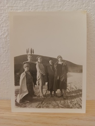 Gruppo con vestiti - con, dal