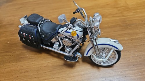 Maisto harley davidson - maisto, harley-davidson