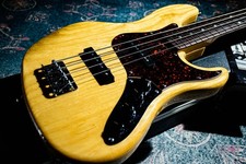 Fender American Deluxe Jazz