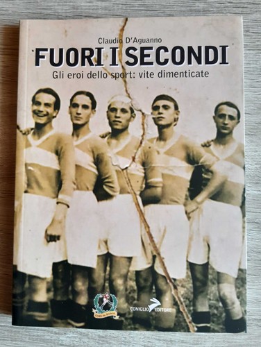 Libro fuori secondi claudio - fuori,
