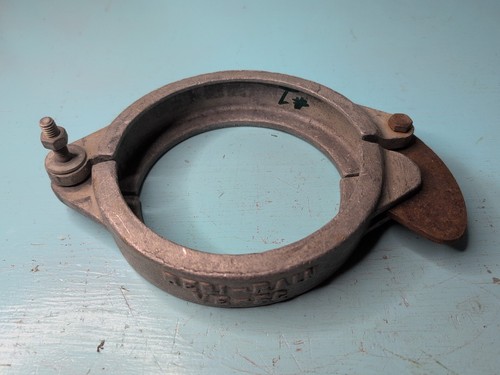 Morsetto accoppiatore tubo