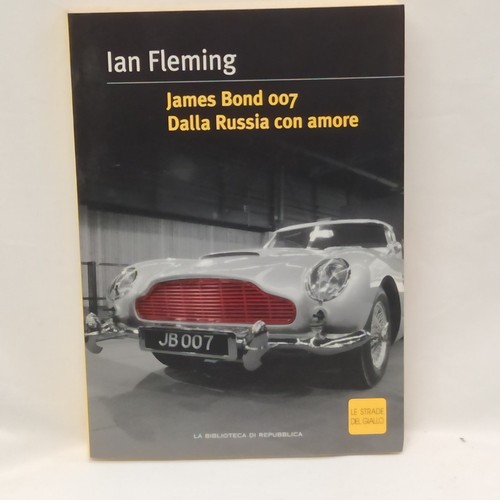Libro james bond 007 - bond,