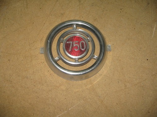 Fiat 750 rosone scritta - scritta, fregio