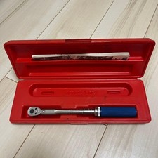 Chiave dinamometrica a scatto