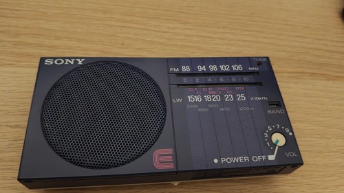 Sony portable vintage radio - sony,