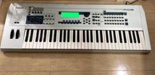 Yamaha MO6 61-Key Music