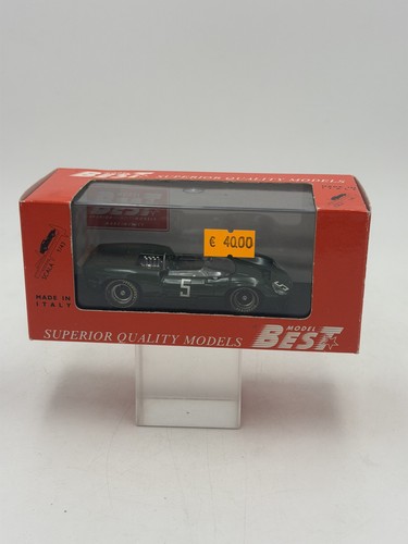 Die cast lola - die, t70