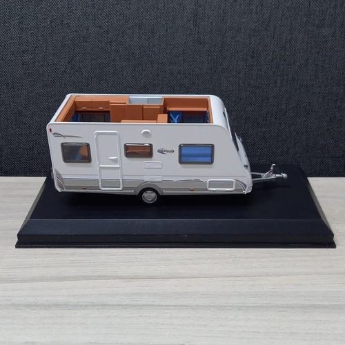 Caravana caravelair - 1/43,