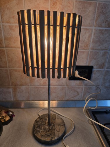 Elegante lampada design - lampada, legno