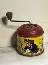 Vecchio carillon a manovella con Pinocchio 