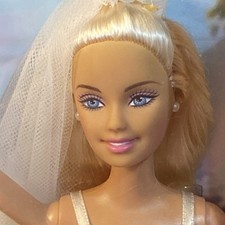 Bambola Barbie "Bouquet di