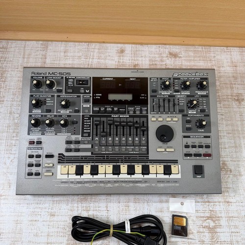 Roland 505 groovebox - mc-505,