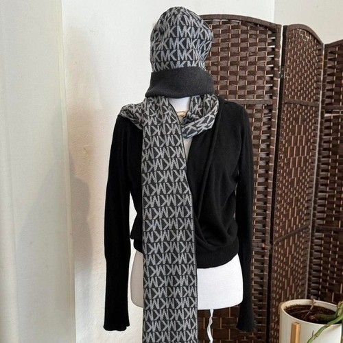 Set cappello sciarpa donna - e,