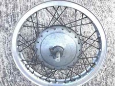 Ruota anteriore con - cerchio, in