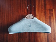 n.1 Appendiabiti Brunello Cucinelli d'Italia originale con coperchio 35 cm