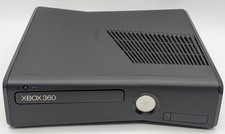 Microsoft Xbox 360 S Microsoft Xbox 360 Slim + MOD RGH3