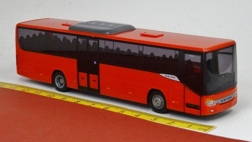 Setra 415 rouge - rouge, modèle