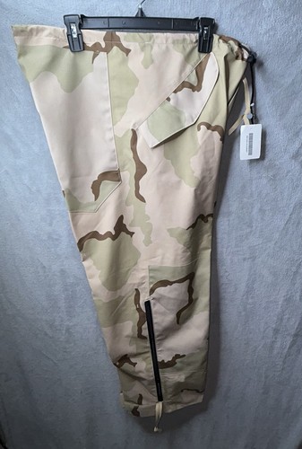 Pantalone antipioggia mimetico