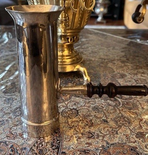 Antica estinzione samovar
