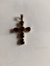 Croce in oro giallo 18 KT 750/1000 e granati